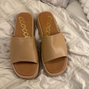 Women's Tan Slide Sandals